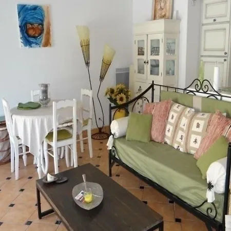 Les Lavandiers 1 * Cavalaire-sur-Mer